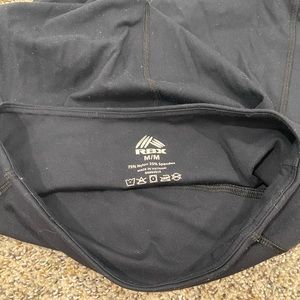 Leggings with pockets!